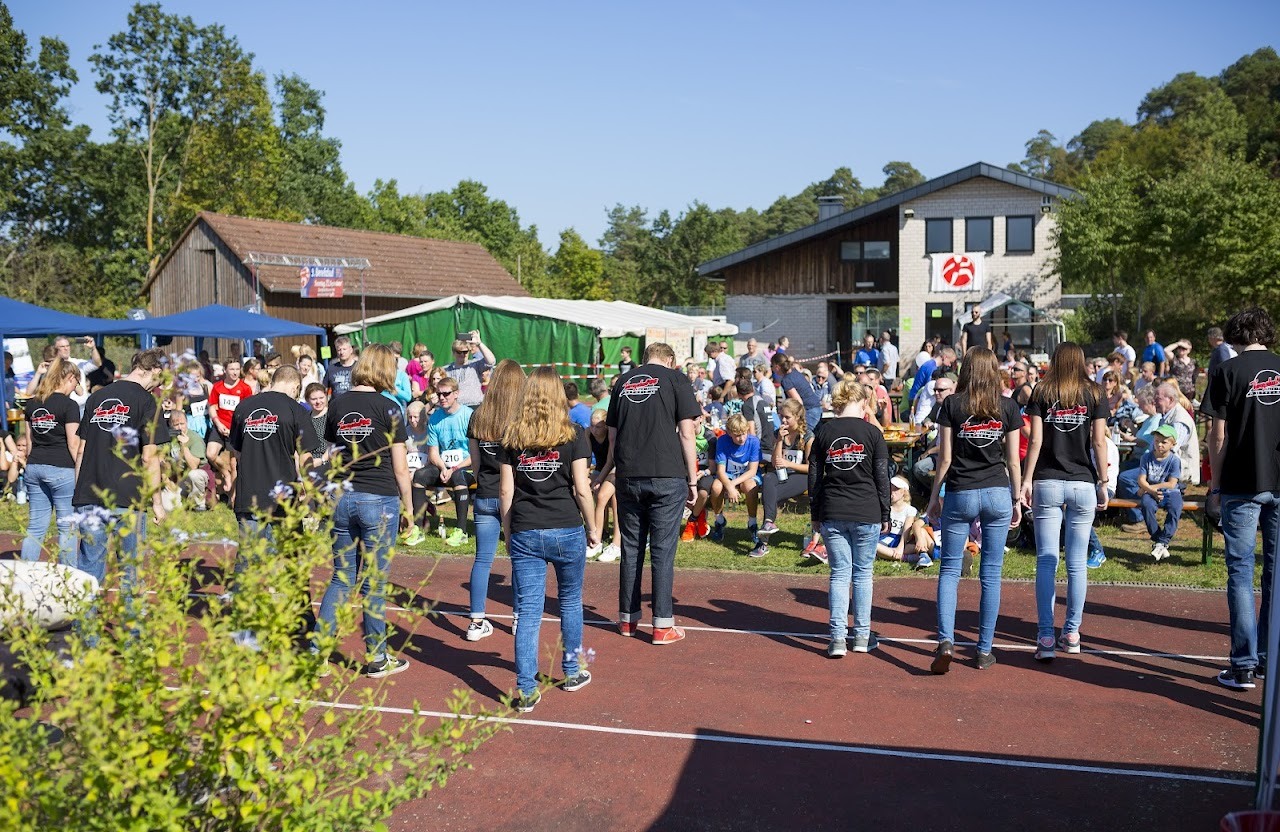 Bild vom 9. Benefizlauf im Jahr 2016. Dies ist das 180. Bild.